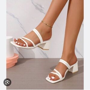 NWT Women's Summer Square Toe Sandal